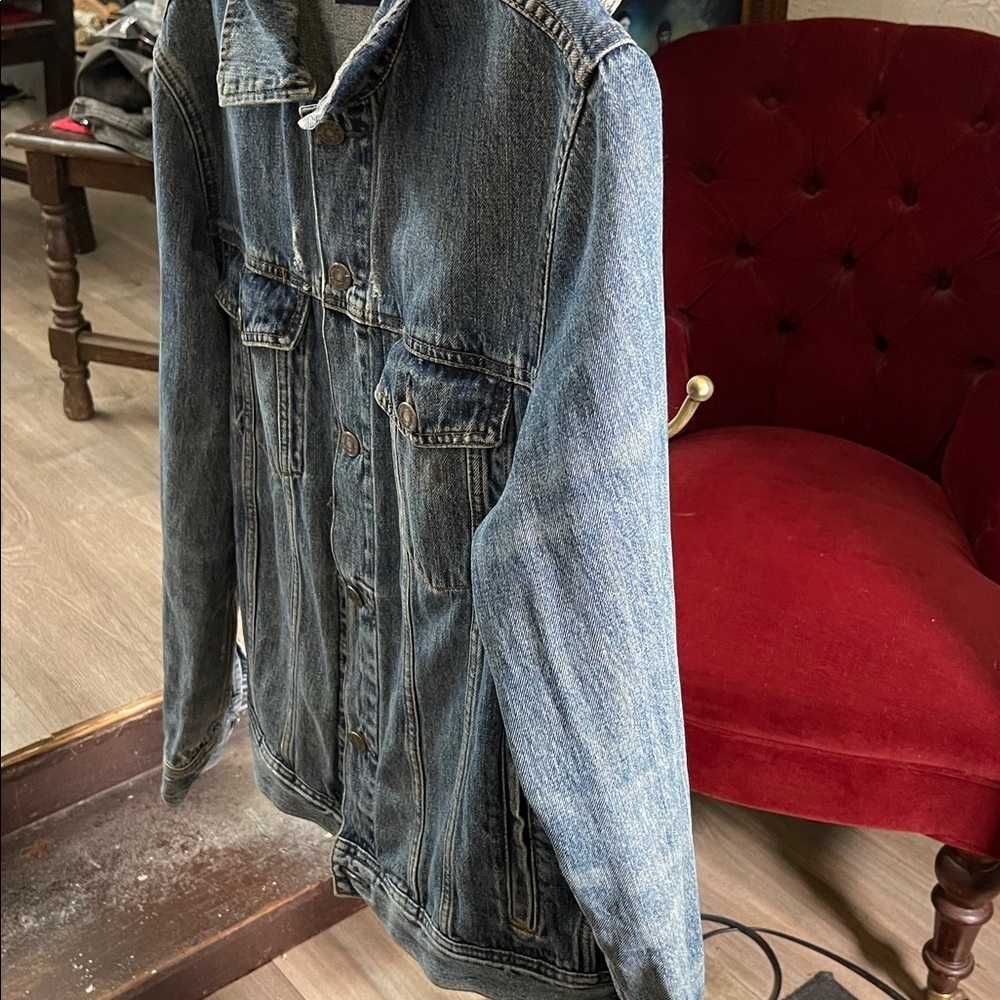 J Crew Distressed Denim Jacket Men’s Size Small - Picture 6 of 9